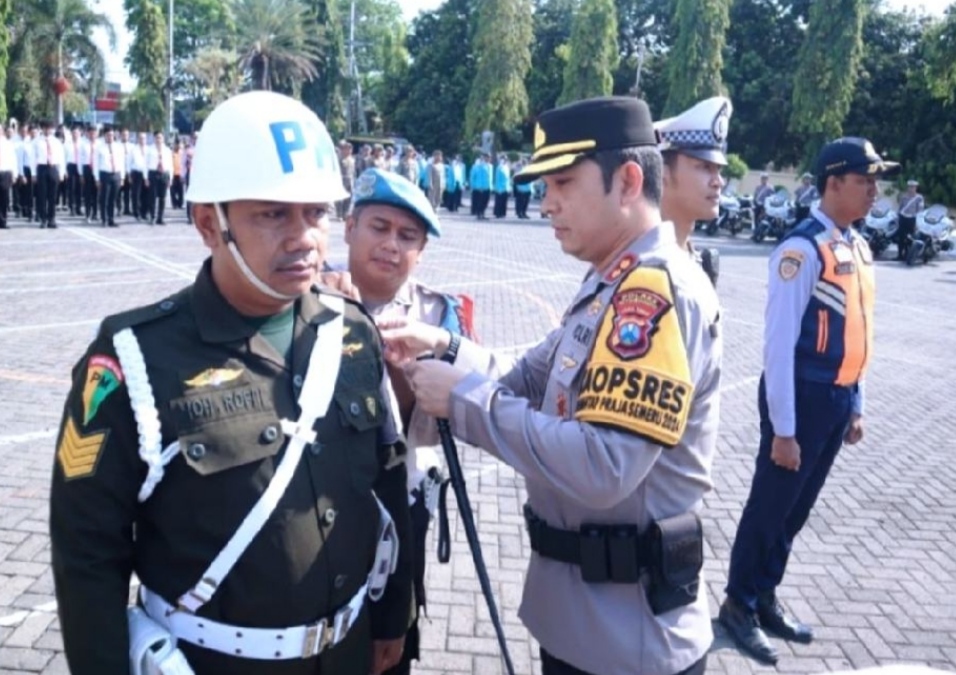 Polres Situbondo Gelar Apel Persiapan Operasi Zebra Semeru 2024 untuk Amankan Kamtibmas Jelang Pelantikan Presiden